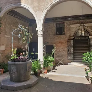 Al Mezzanino, Palazzo Torniello Appartamento Venezia